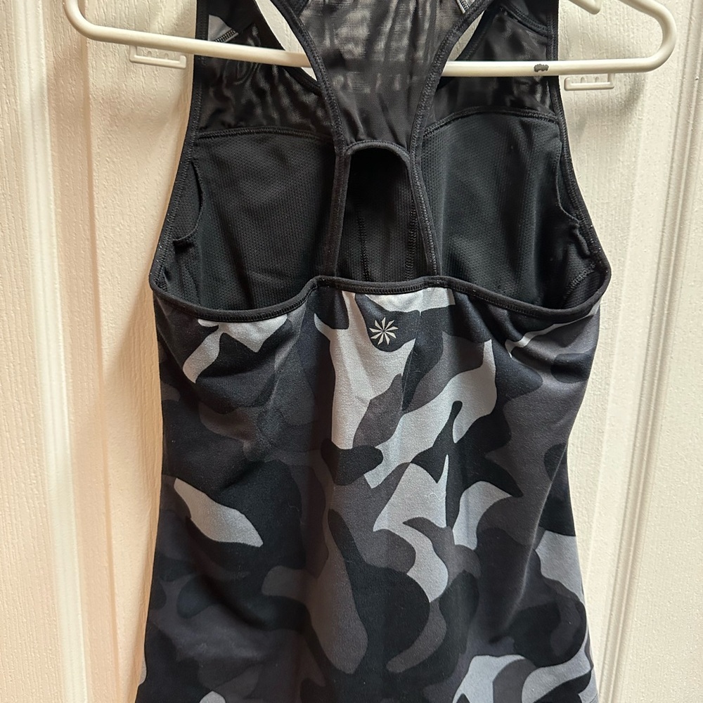 Athleta Women's Camouflage Tank Top no pads size S/ NWOT A23 - Picture 2 of 3